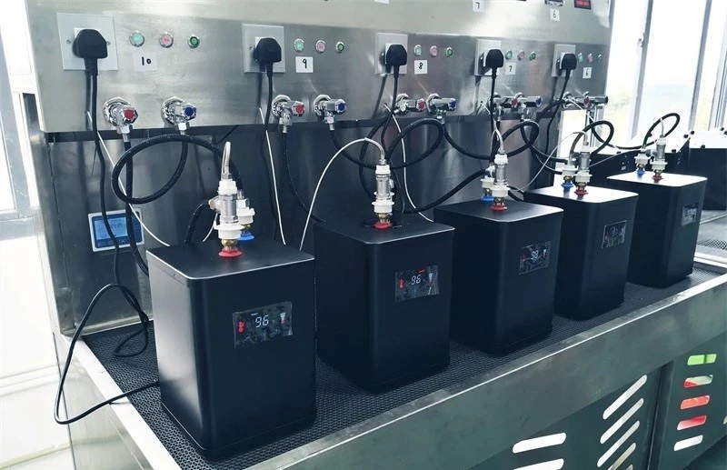 hot water tank factory performing 100 percent water pressure and electrical testing hot water tank factory performing 100 percent water pressure and electrical testing
